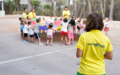 Monitores/as
