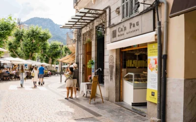 Can Pau Helados Artesanos busca camarero/a.