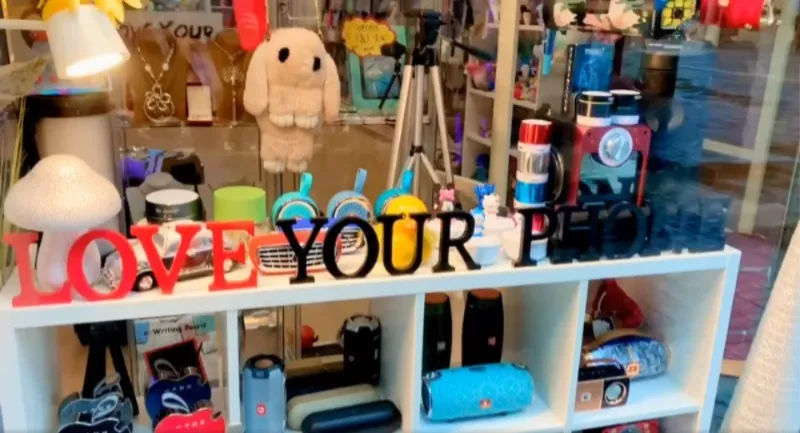 Se necesita dependient@ para nuestra tienda de Alcudia, a partir de 25 años.