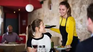 Se busca camarero/a en restaurante en Costa de la Calma