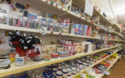 Se precisa ayudante de dependiente para tienda de souvenirs en Pto de Alcudia